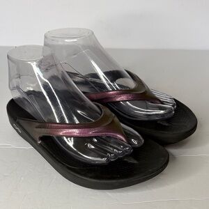 OOFOS OOlala Luxe Recovery Thong Sandals